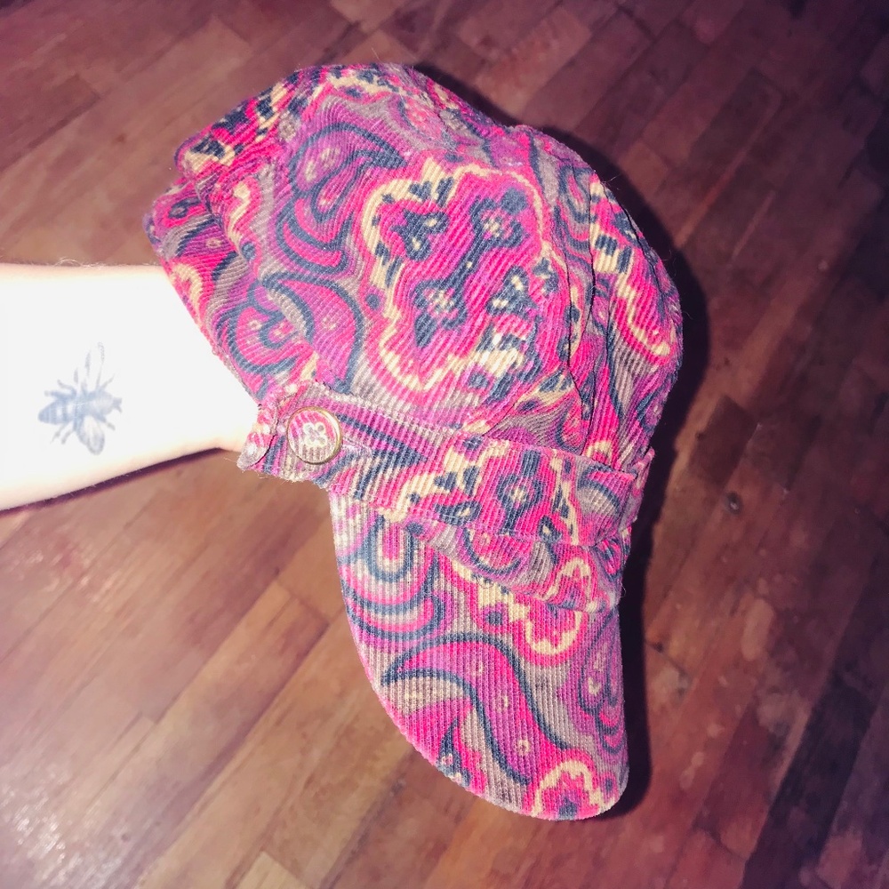 Red 2000’s Vintage Old Navy Paisley Hat